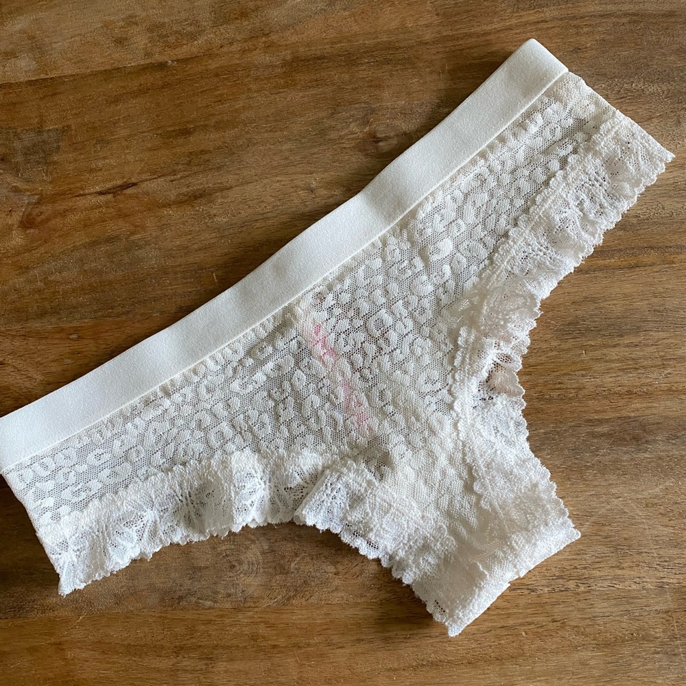 Victoria’s Secret Pink Thong Panty Sz M Cheetah Lace